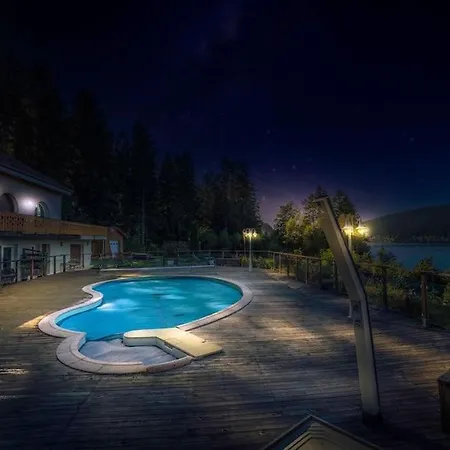 Du Duplex Vue 180 Avec Piscine