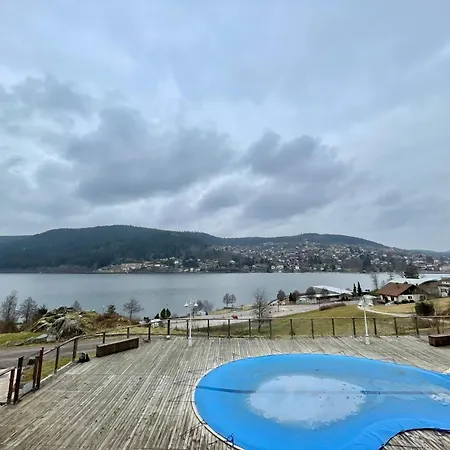 Gite Du Lac Duplex Vue Lac 180 Avec Piscine Apartment