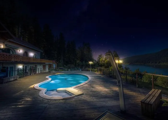 Du Duplex Vue 180 Avec Piscine