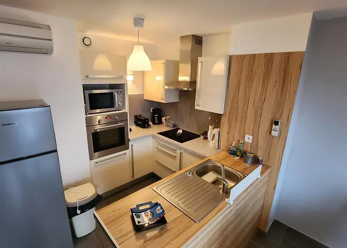 Du Duplex Vue 180 Avec Piscine * ジェラールメ