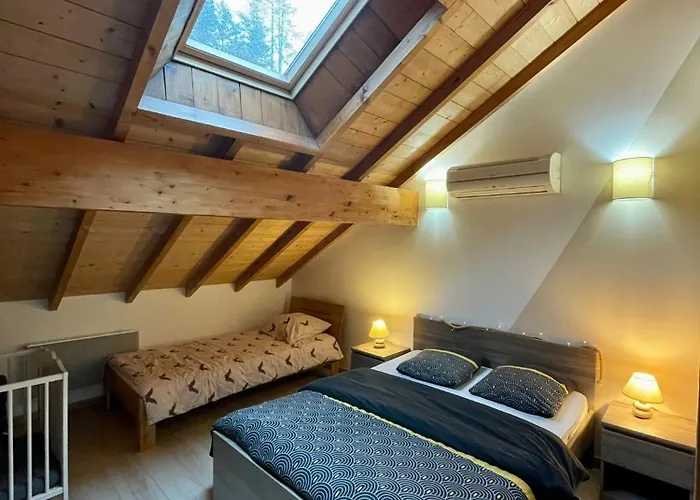 Du Duplex Vue 180 Avec Piscine ジェラールメ